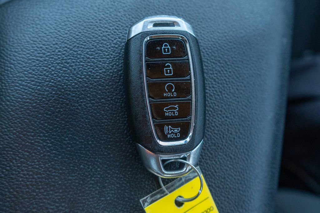 Certified 2023 Hyundai Elantra SEL w/ Preferred Accessory Package image 33