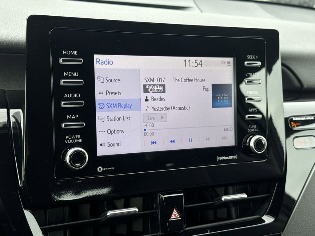 Used 2023 Toyota Camry SE image 18