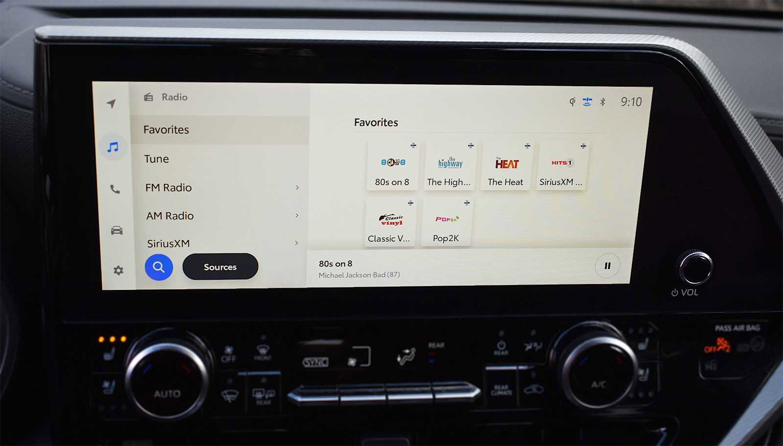 Used 2023 Toyota Highlander Platinum image 18