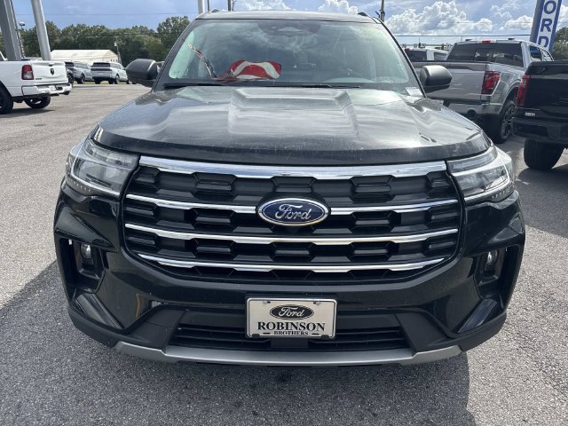 New 2026 Ford Explorer Active w/ Active Comfort Package RWD image 2