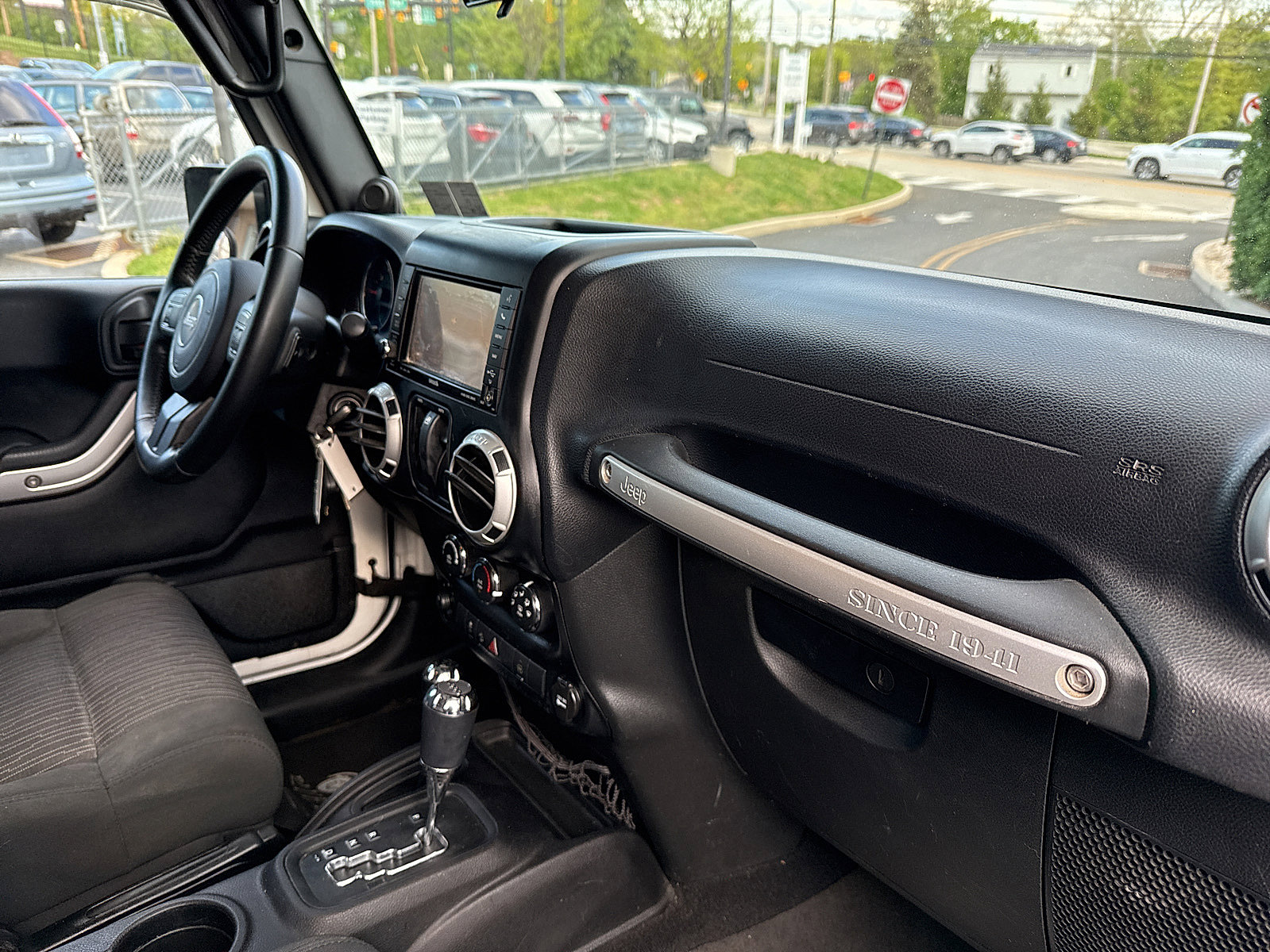 Used 2012 Jeep Wrangler Sahara AWD/4WD image 28