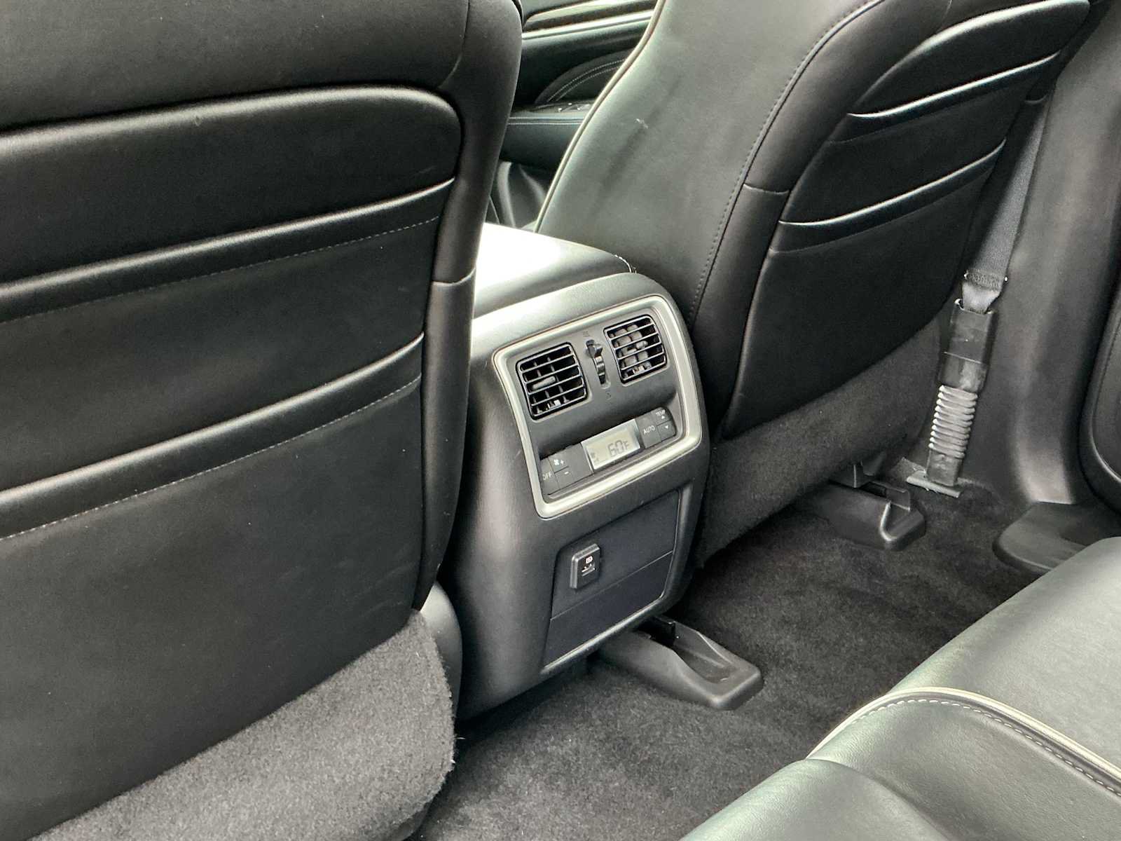 Used 2017 INFINITI QX60 FWD w/ Premium Plus Package image 27