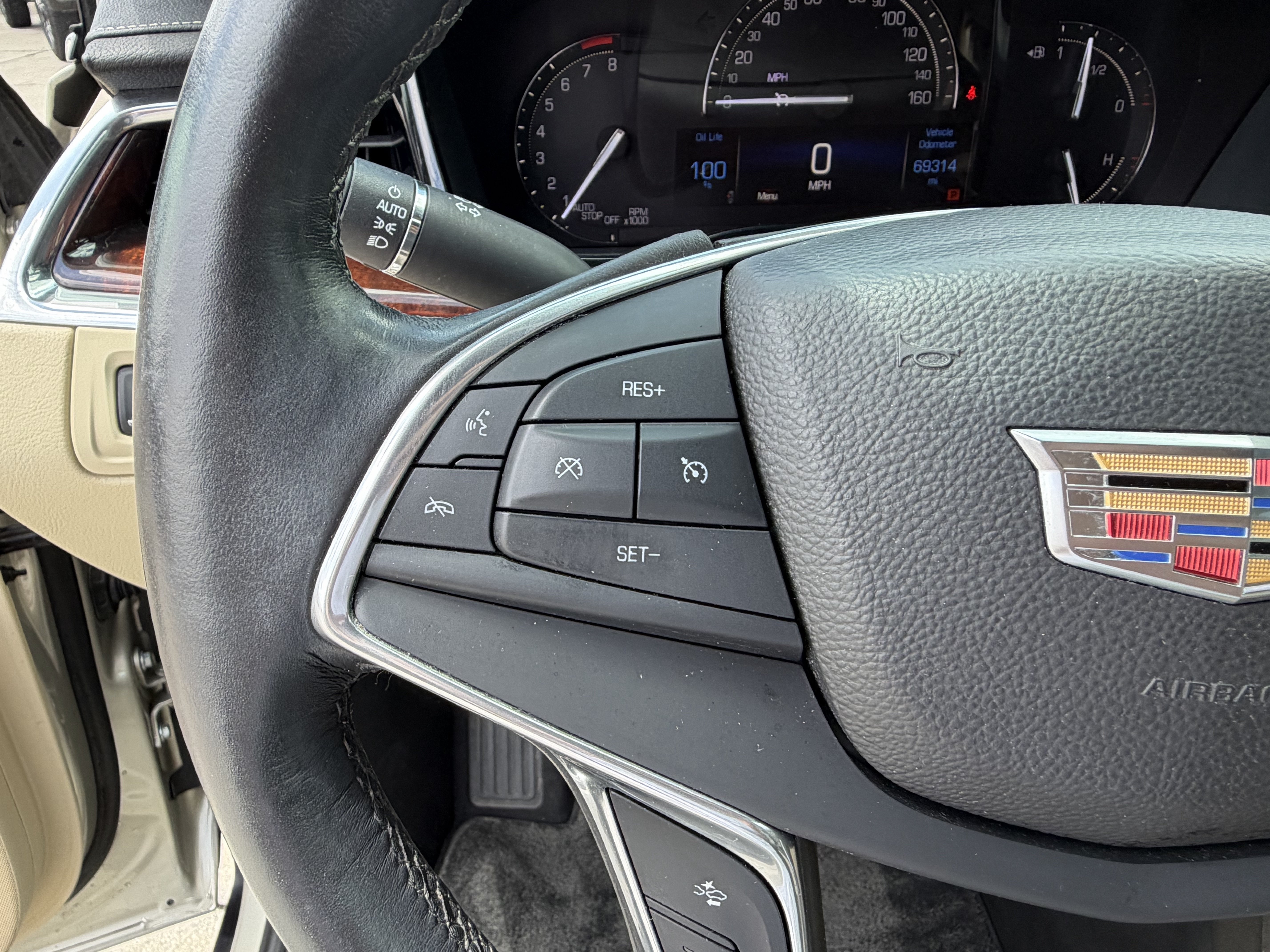 Used 2017 Cadillac XT5 Premium Luxury FWD image 27