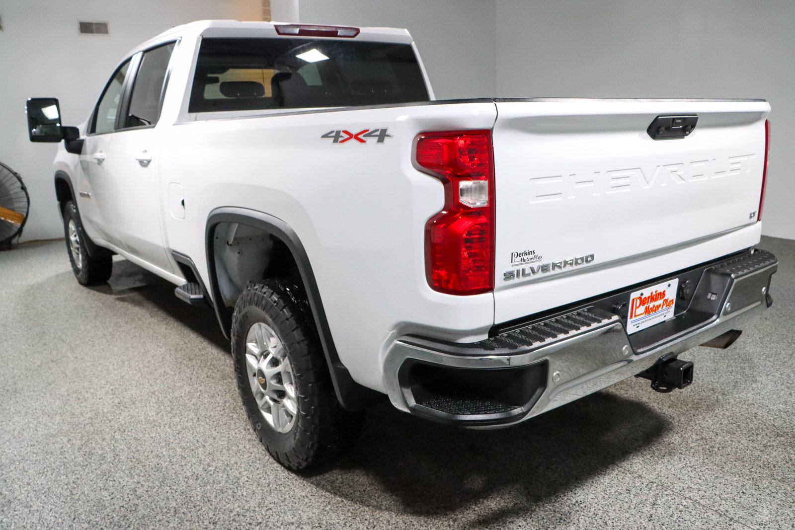 Used 2022 Chevrolet Silverado 2500 LT AWD/4WD image 9