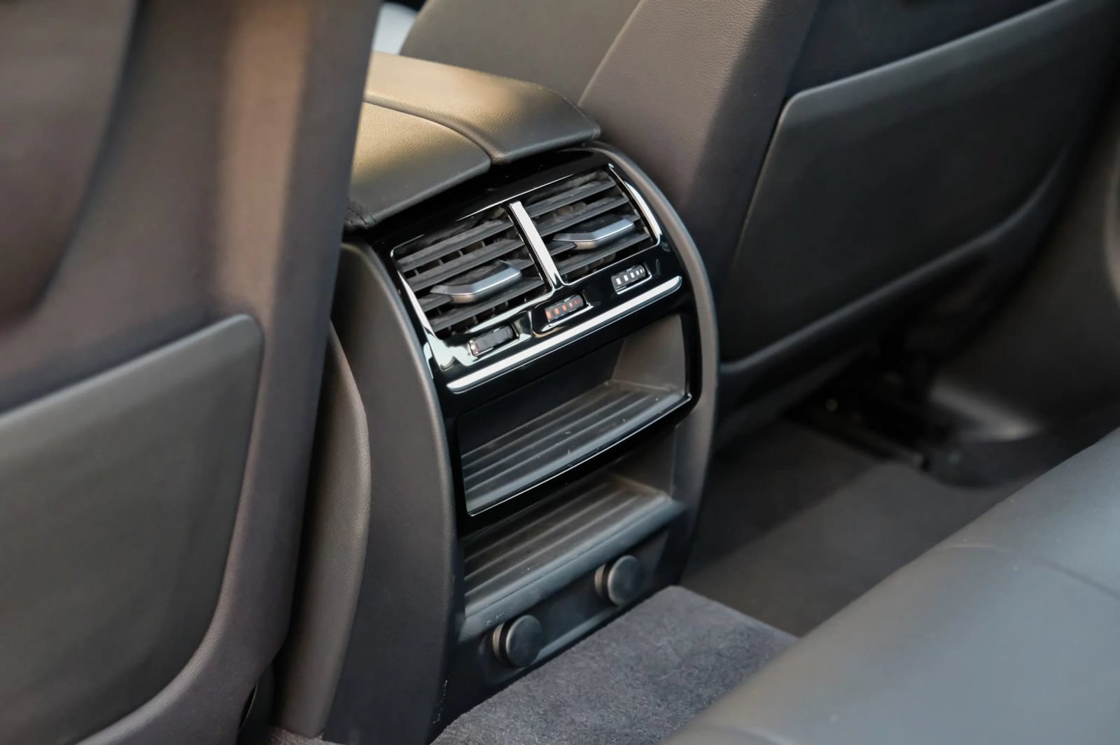 Used 2018 BMW 530i RWD image 48