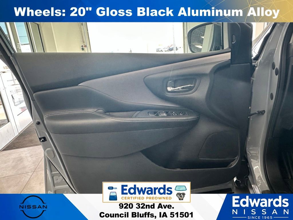 Used 2024 Nissan Murano SV w/ SV Midnight Edition Package AWD/4WD image 24