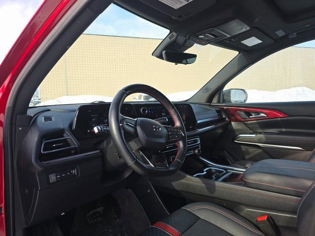 Used 2024 Chevrolet Traverse RS w/ LPO, Floor Liner Package image 12