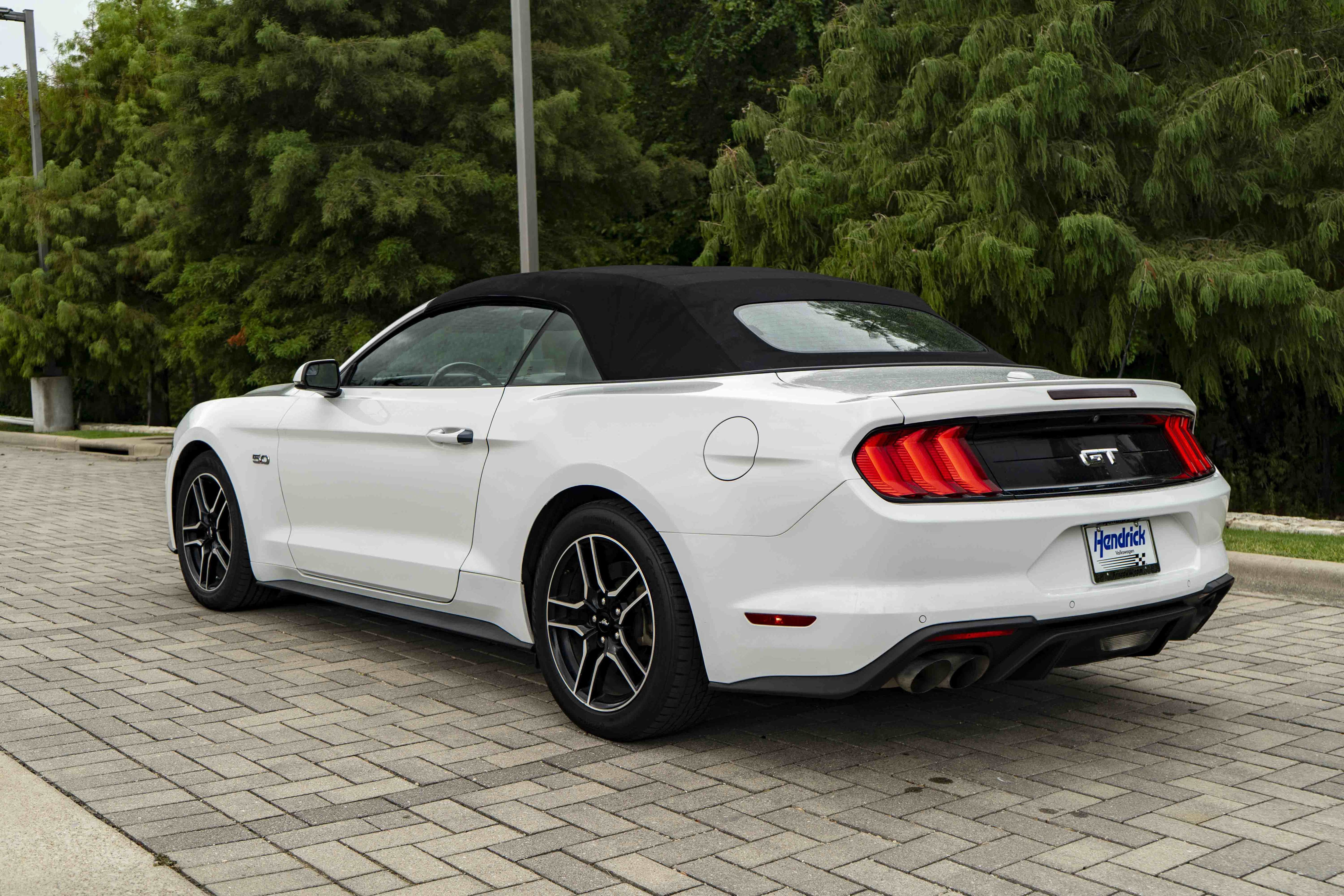Used 2019 Ford Mustang GT Premium RWD image 7