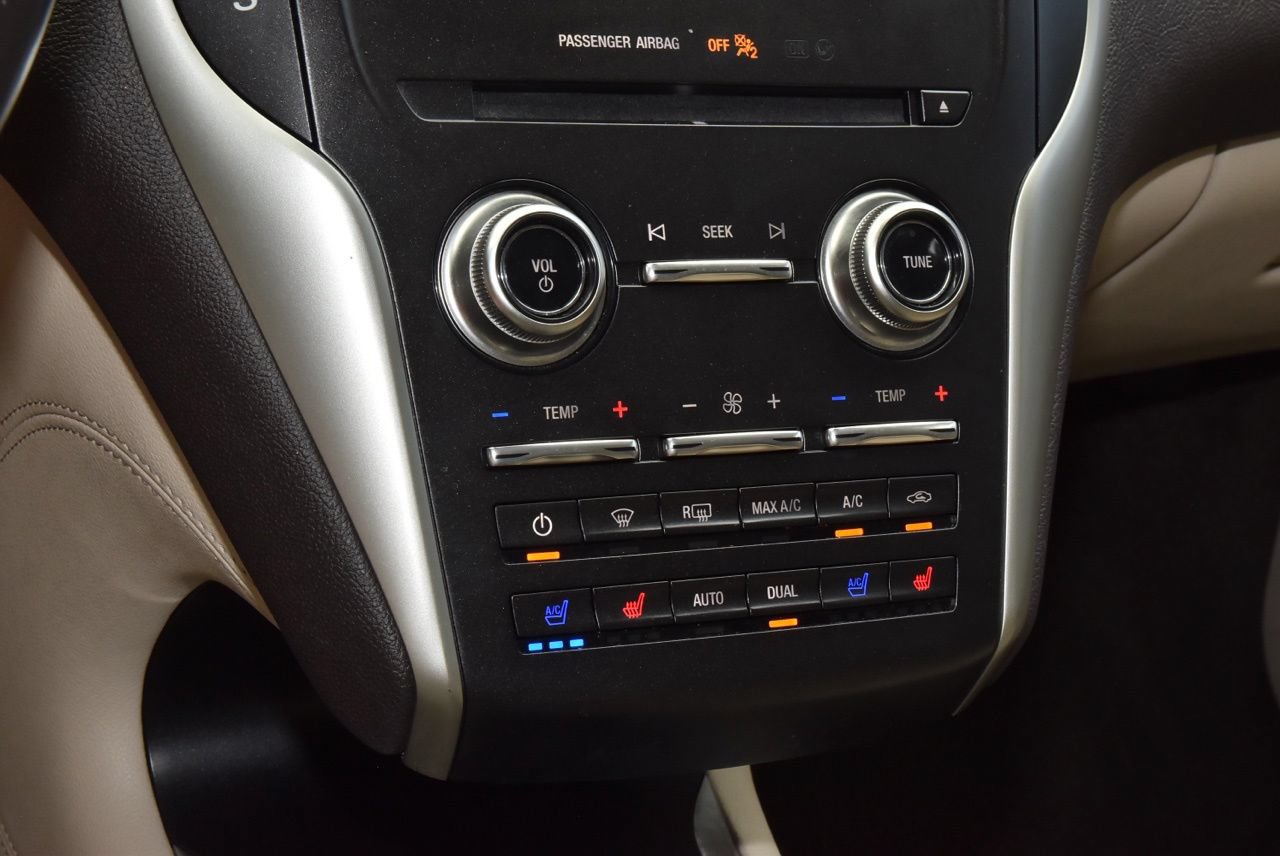 Used 2019 Lincoln MKC Reserve w/ MKC Technology Package FWD image 29