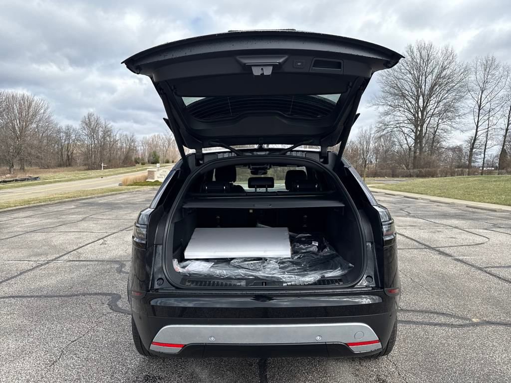 New 2026 Land Rover Range Rover Velar S image 9