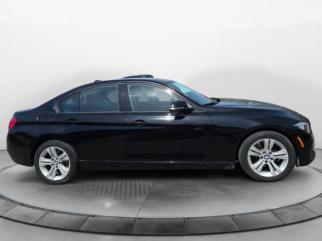 Used 2016 BMW 328i xDrive Sedan AWD/4WD image 6