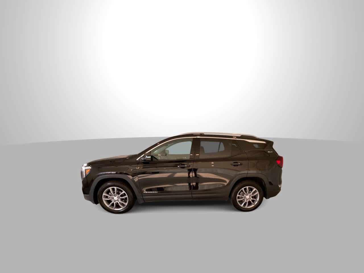 Used 2022 GMC Terrain SLT w/ Tech Package AWD/4WD image 5