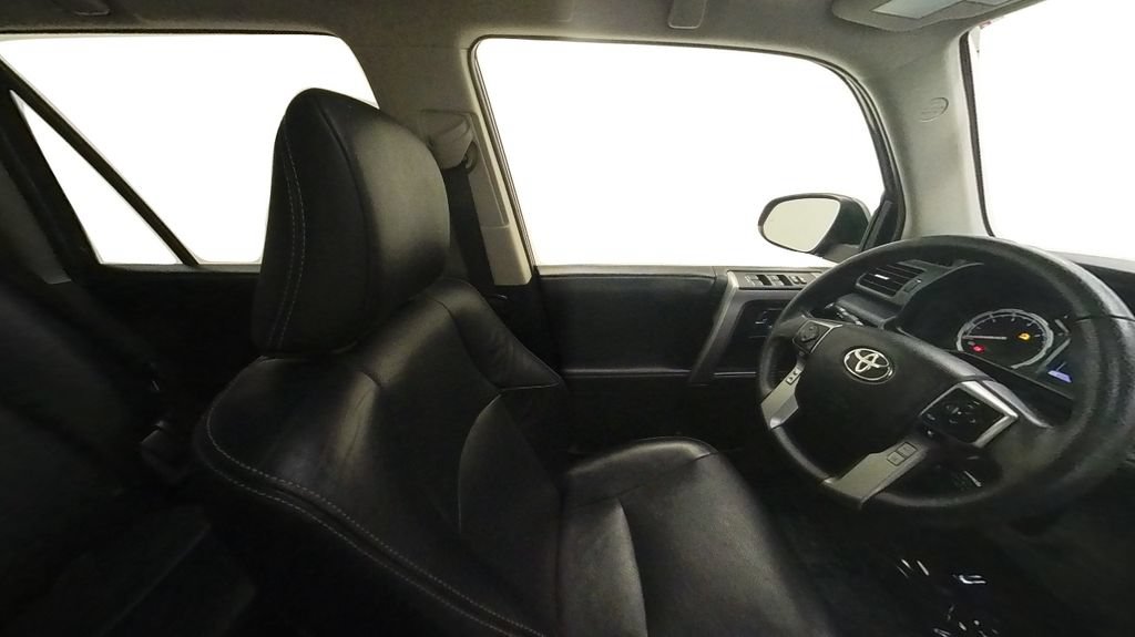 Certified 2022 Toyota 4Runner Limited AWD/4WD image 33