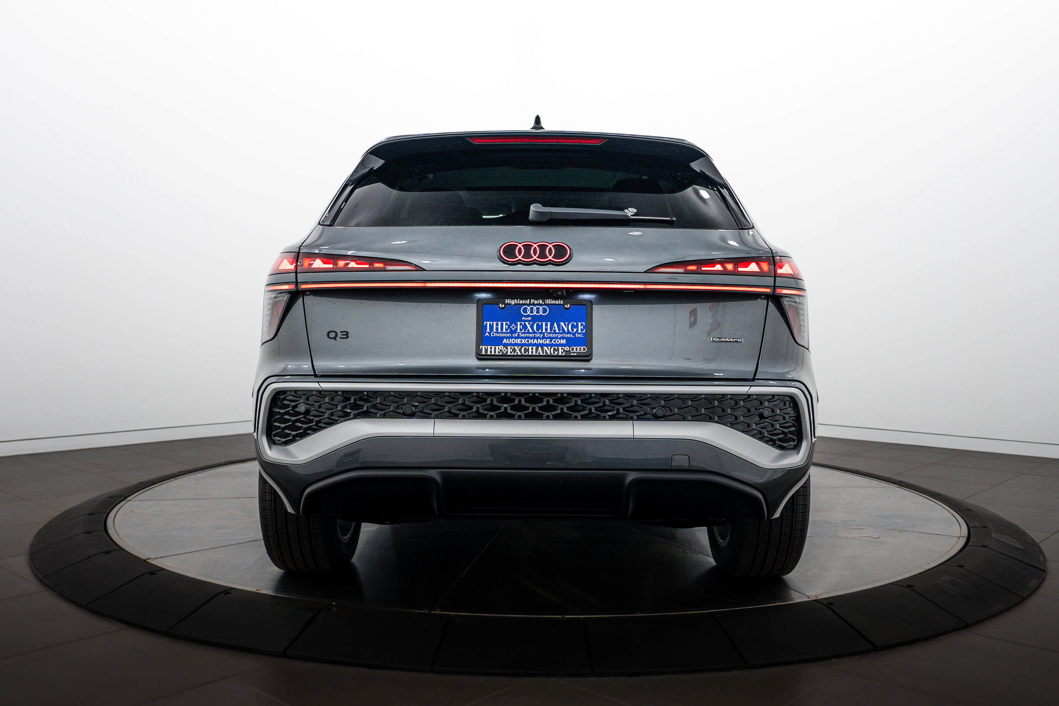 New 2026 Audi Q3 quattro 2.0T AWD/4WD image 20
