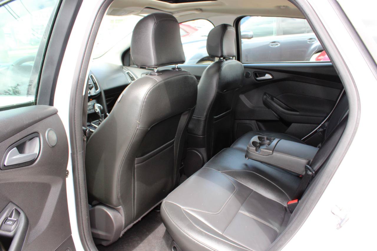 Used 2018 Ford Focus Titanium FWD image 14