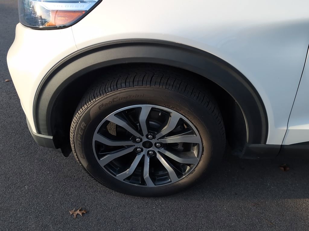 Used 2022 Ford Explorer ST image 55