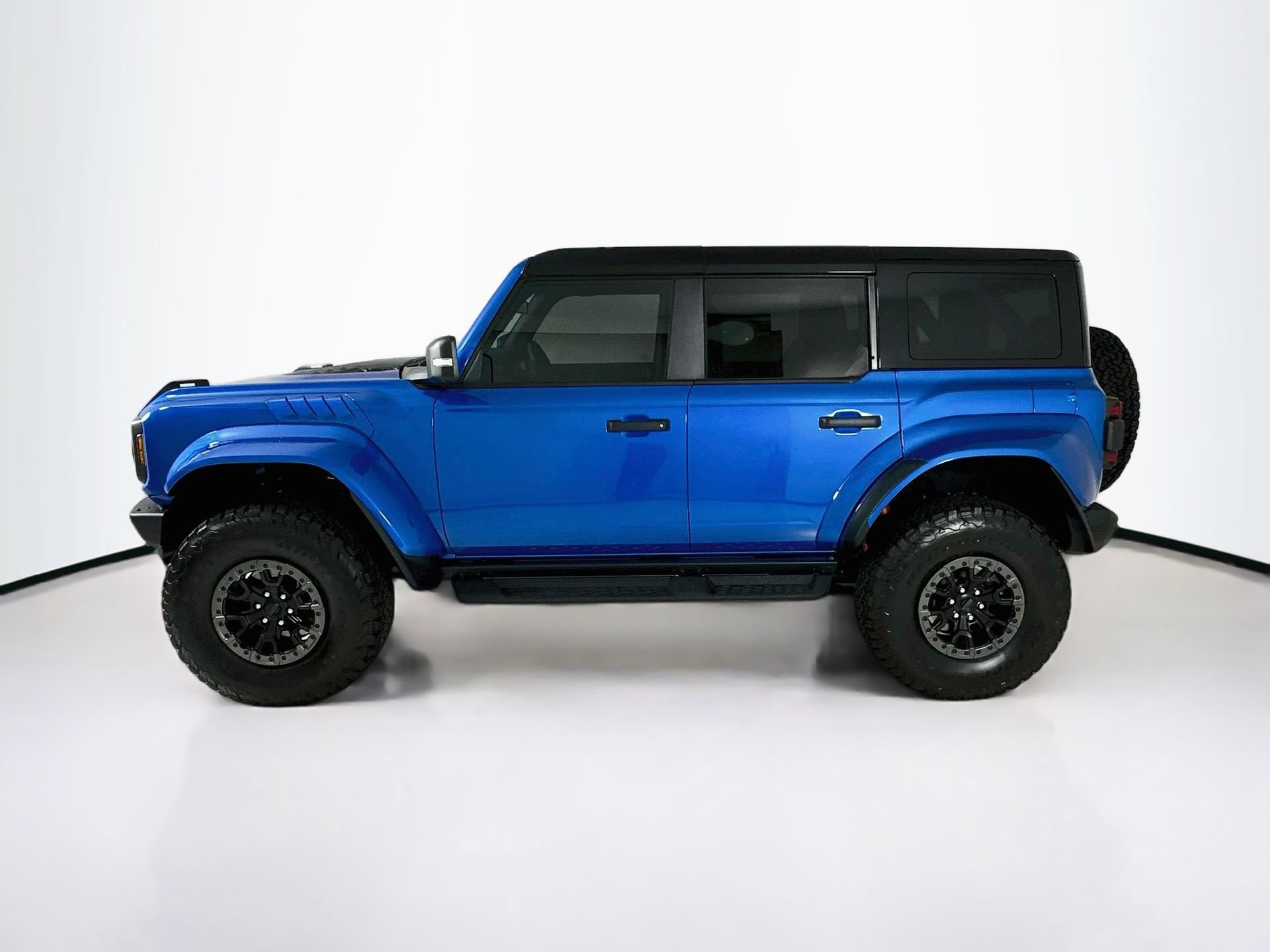 Used 2025 Ford Bronco Raptor w/ Interior Carbon Fiber Pack AWD/4WD image 5