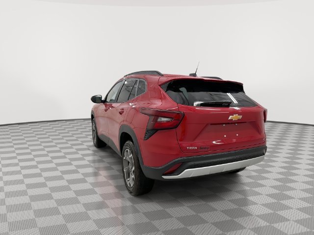 Certified 2026 Chevrolet Trax LT w/ Sunroof Package FWD image 10