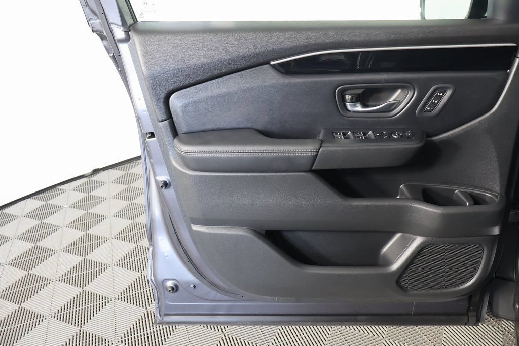 Used 2024 Honda Pilot EX-L image 12