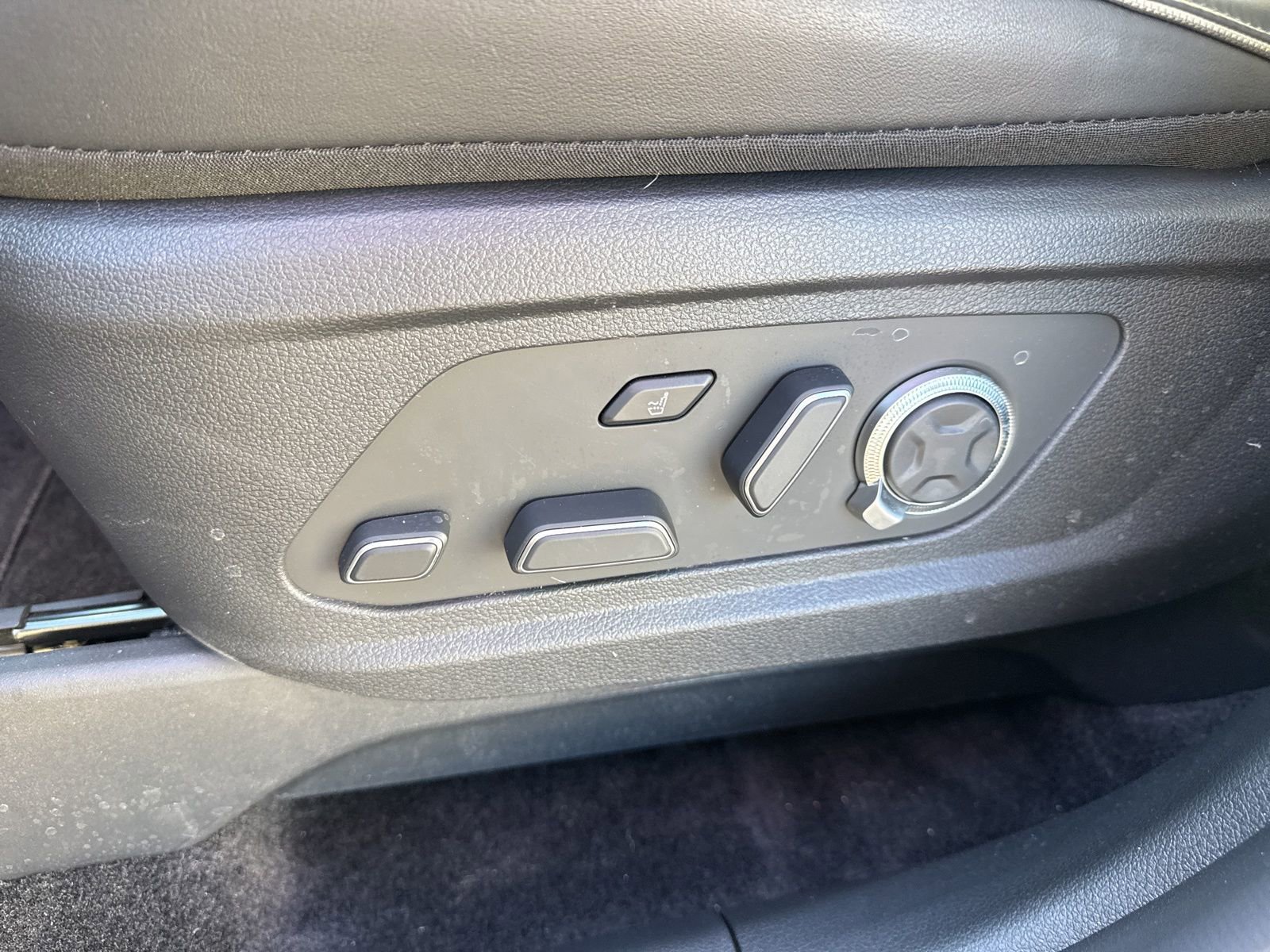 Used 2025 Hyundai Palisade Calligraphy image 24