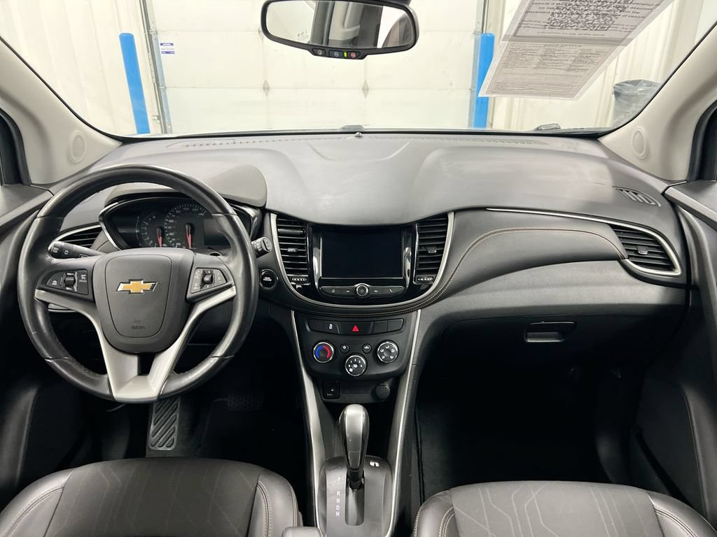Used 2018 Chevrolet Trax LT w/ LT Convenience Package FWD image 10