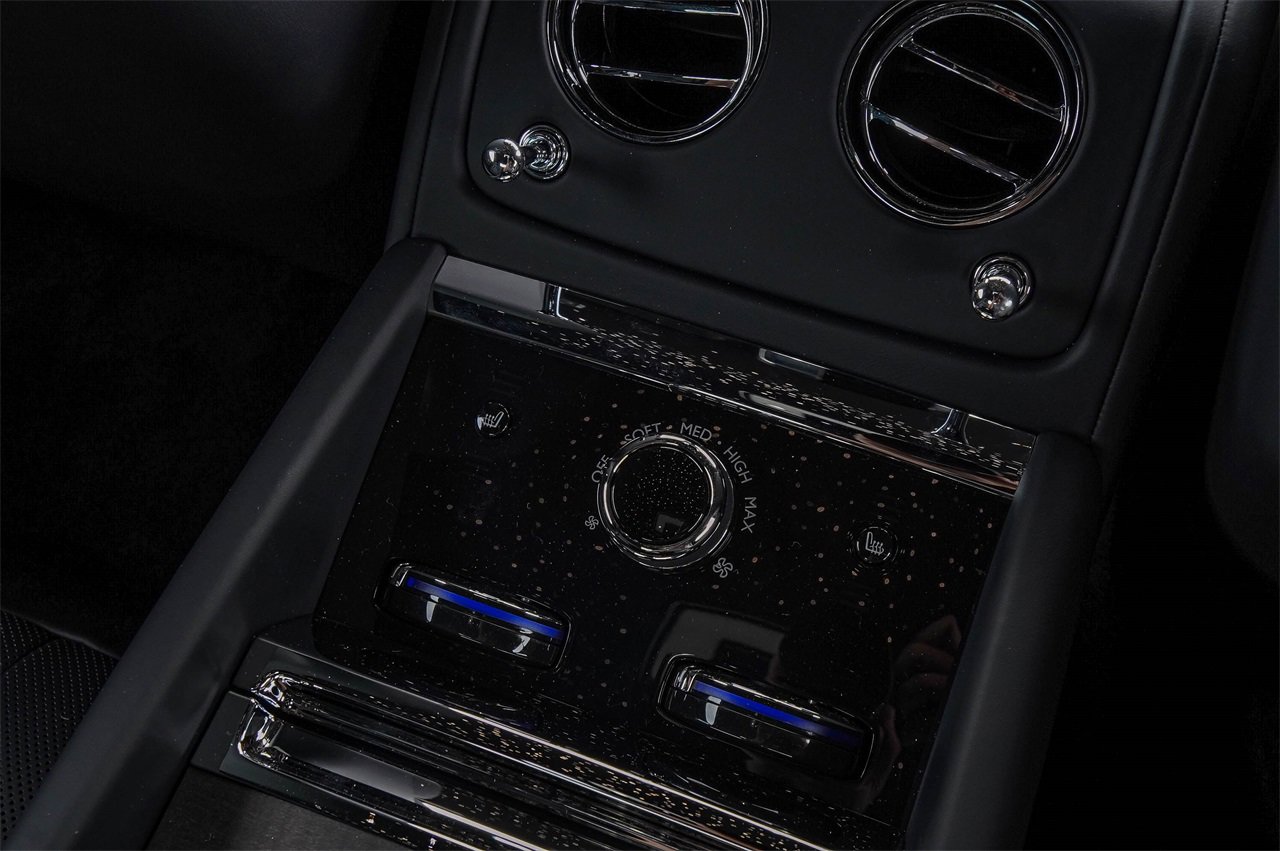 New 2025 Rolls-Royce Spectre w/ Spectre Launch Package image 50