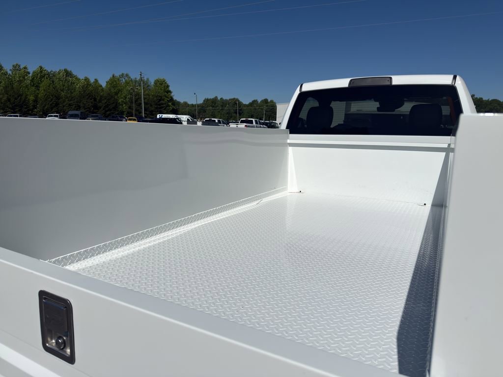 New 2026 RAM 5500 Tradesman w/ Chrome Appearance Group AWD/4WD image 9