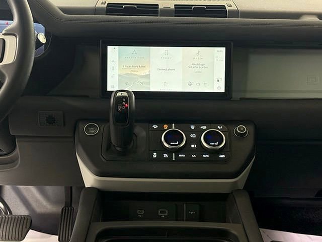 Certified 2023 Land Rover Defender 90 S image 23