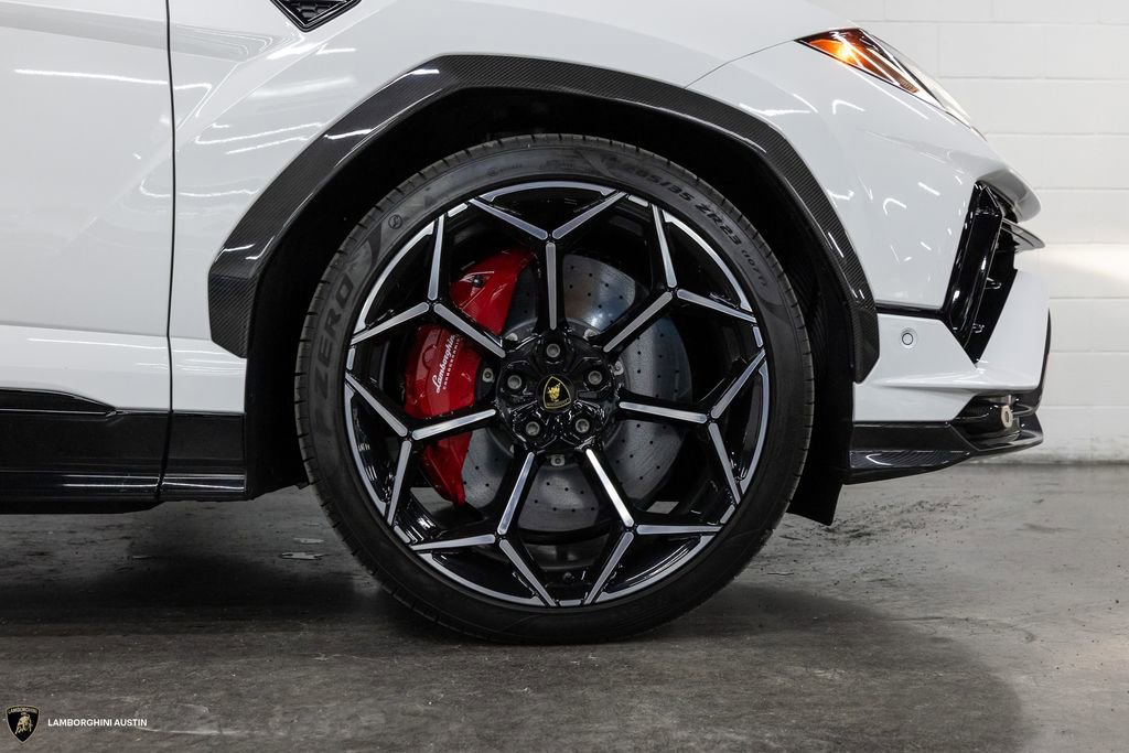 Used 2023 Lamborghini Urus Performante AWD/4WD image 17