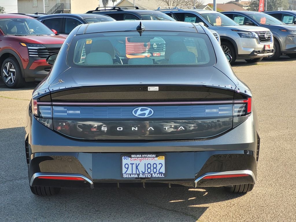 Used 2024 Hyundai Sonata SEL w/ Convenience Package image 6