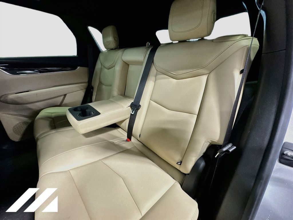 Used 2018 Cadillac XT5 AWD image 24