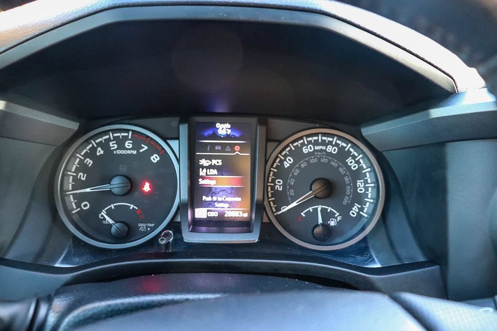 Used 2022 Toyota Tacoma TRD Off-Road w/ Technology Package RWD image 25