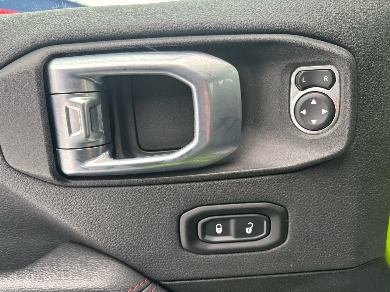 Used 2021 Jeep Wrangler Unlimited Rubicon w/ Xtreme Recon 35" Tire Package image 16