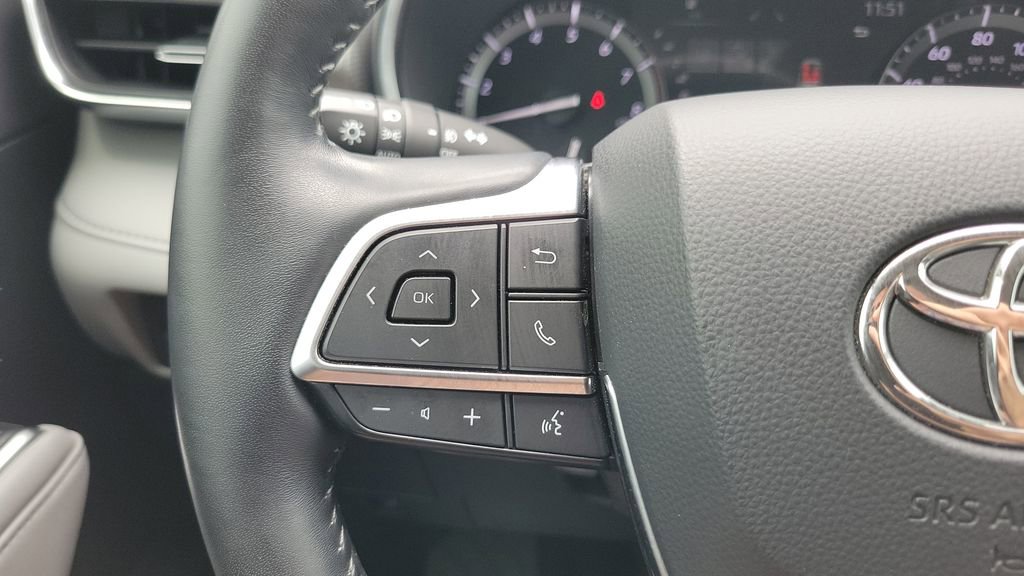 Certified 2020 Toyota Highlander Platinum FWD image 21