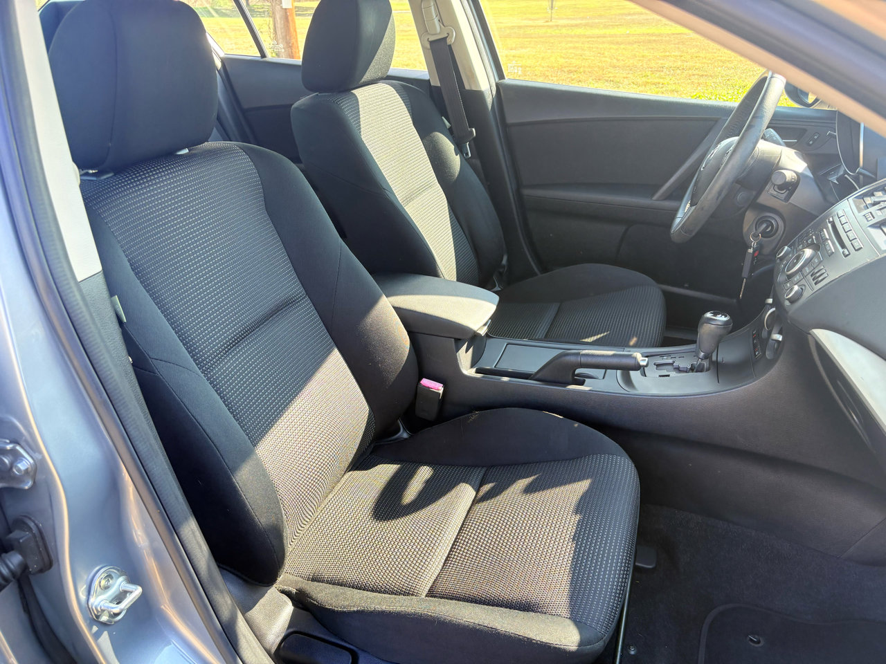 Used 2012 MAZDA MAZDA3 i Touring image 31