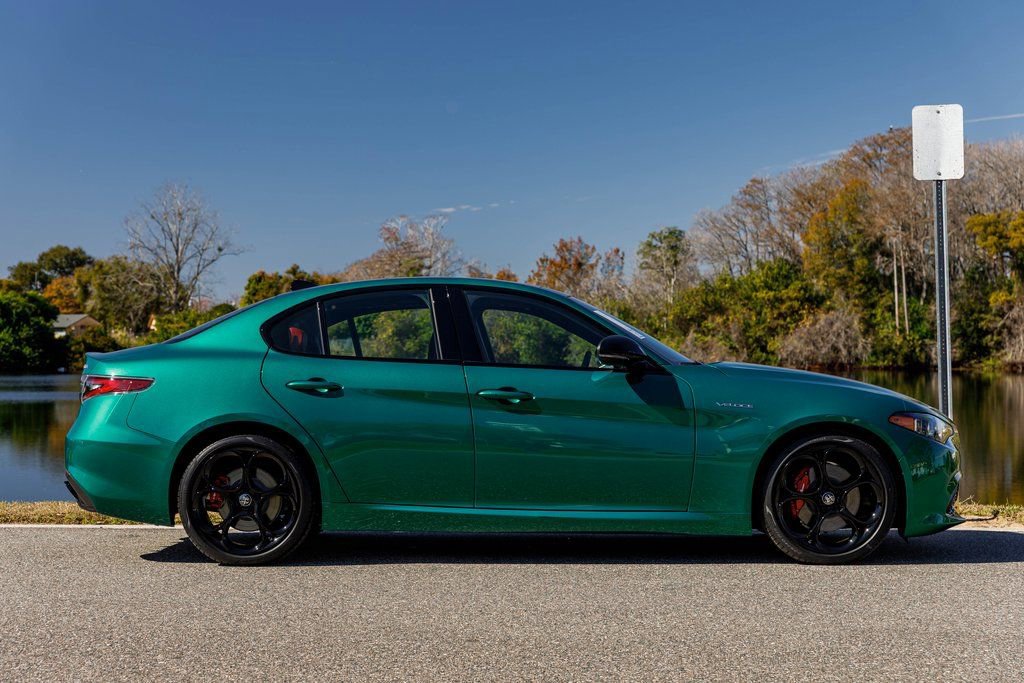 New 2025 Alfa Romeo Giulia w/ Veloce Package Rwd image 2