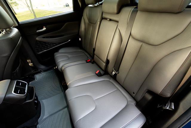 Used 2020 Hyundai Santa Fe Limited image 29