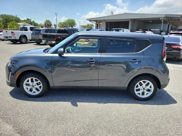 Used 2024 Kia Soul LX w/ Option Group 015 FWD image 13