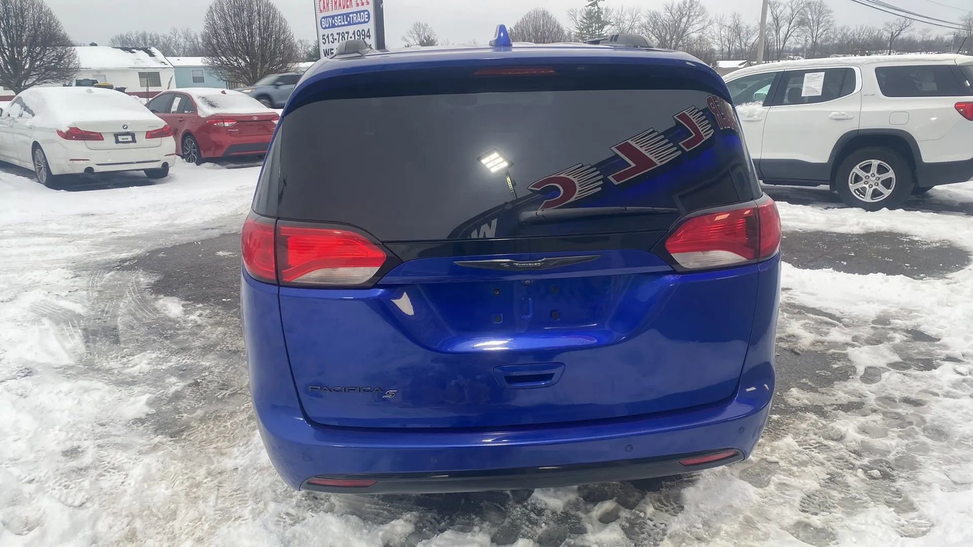 Used 2020 Chrysler Pacifica Touring-L Plus FWD image 7