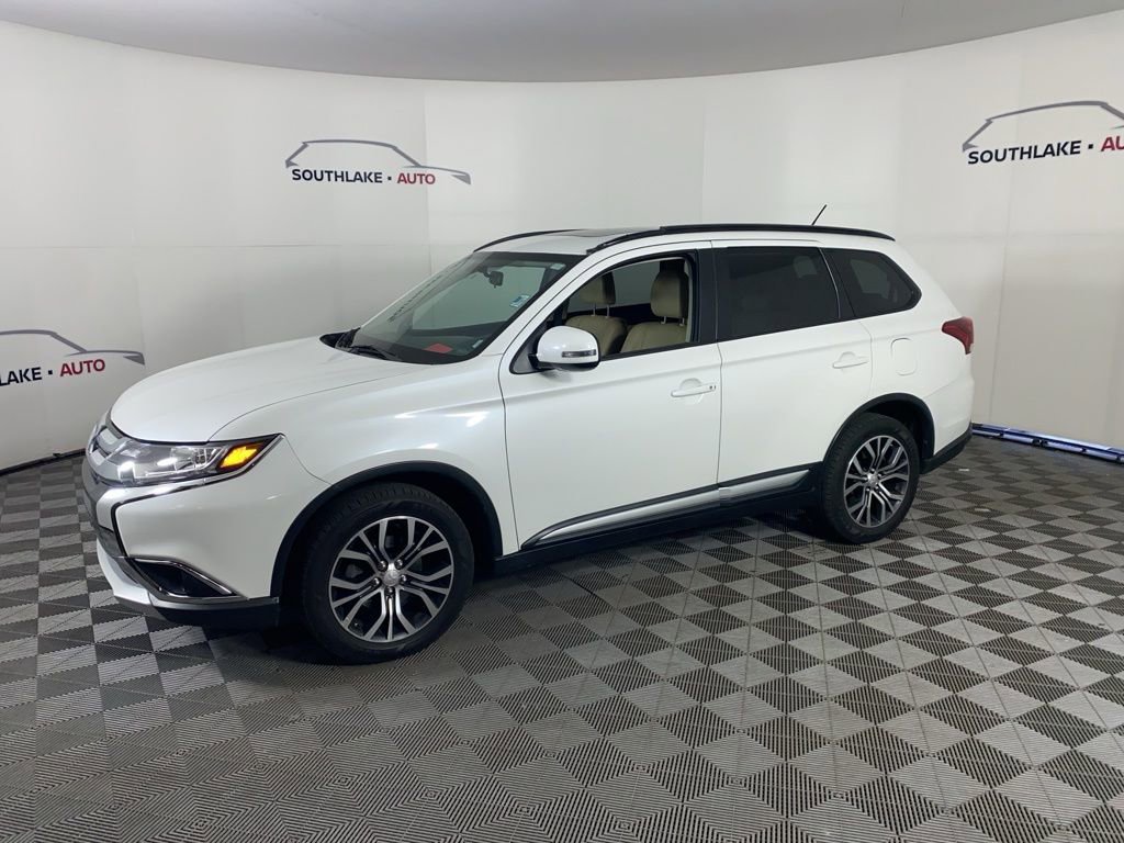 Used 2016 Mitsubishi Outlander SEL image 5