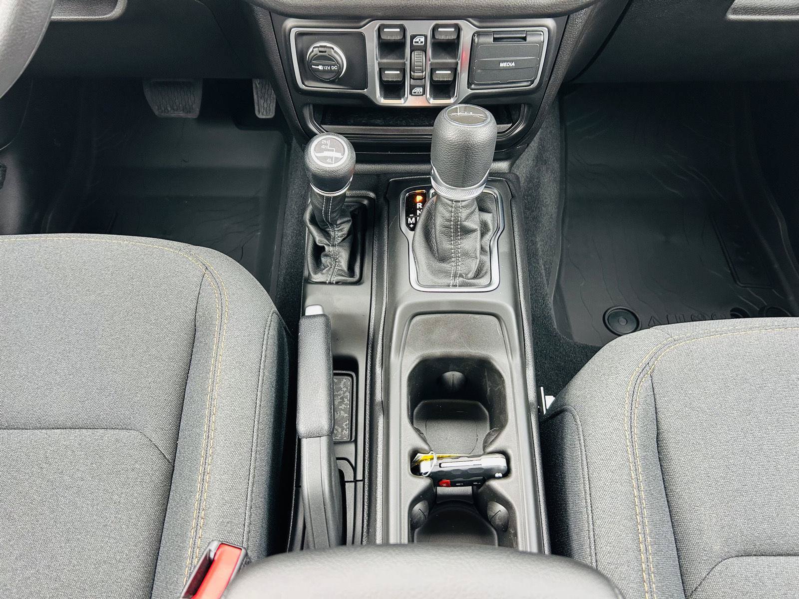 New 2026 Jeep Gladiator Sport AWD/4WD image 19