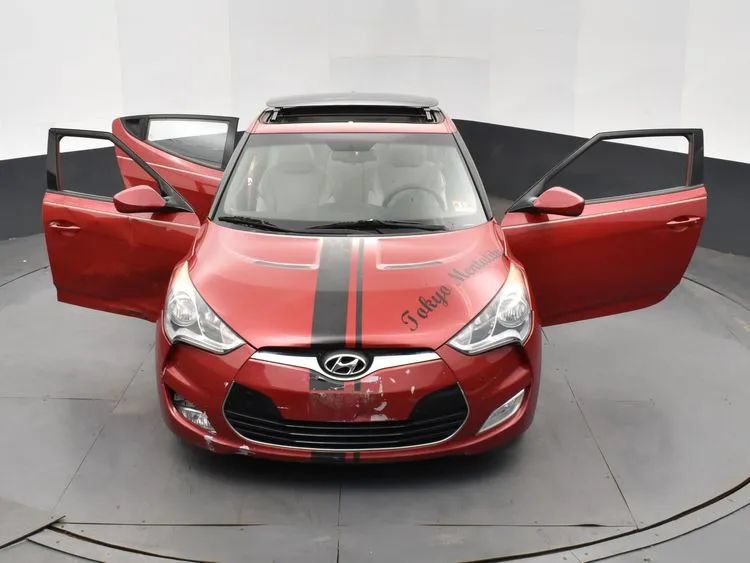 Used 2013 Hyundai Veloster w/ Style Pkg FWD image 10