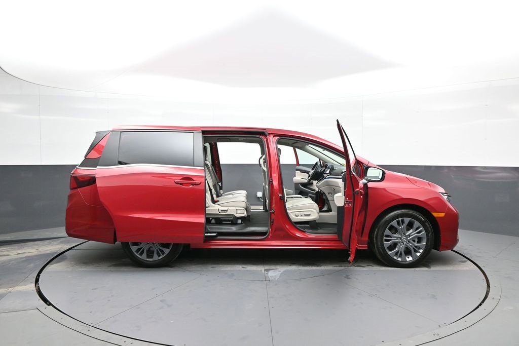 Certified 2025 Honda Odyssey Touring image 45