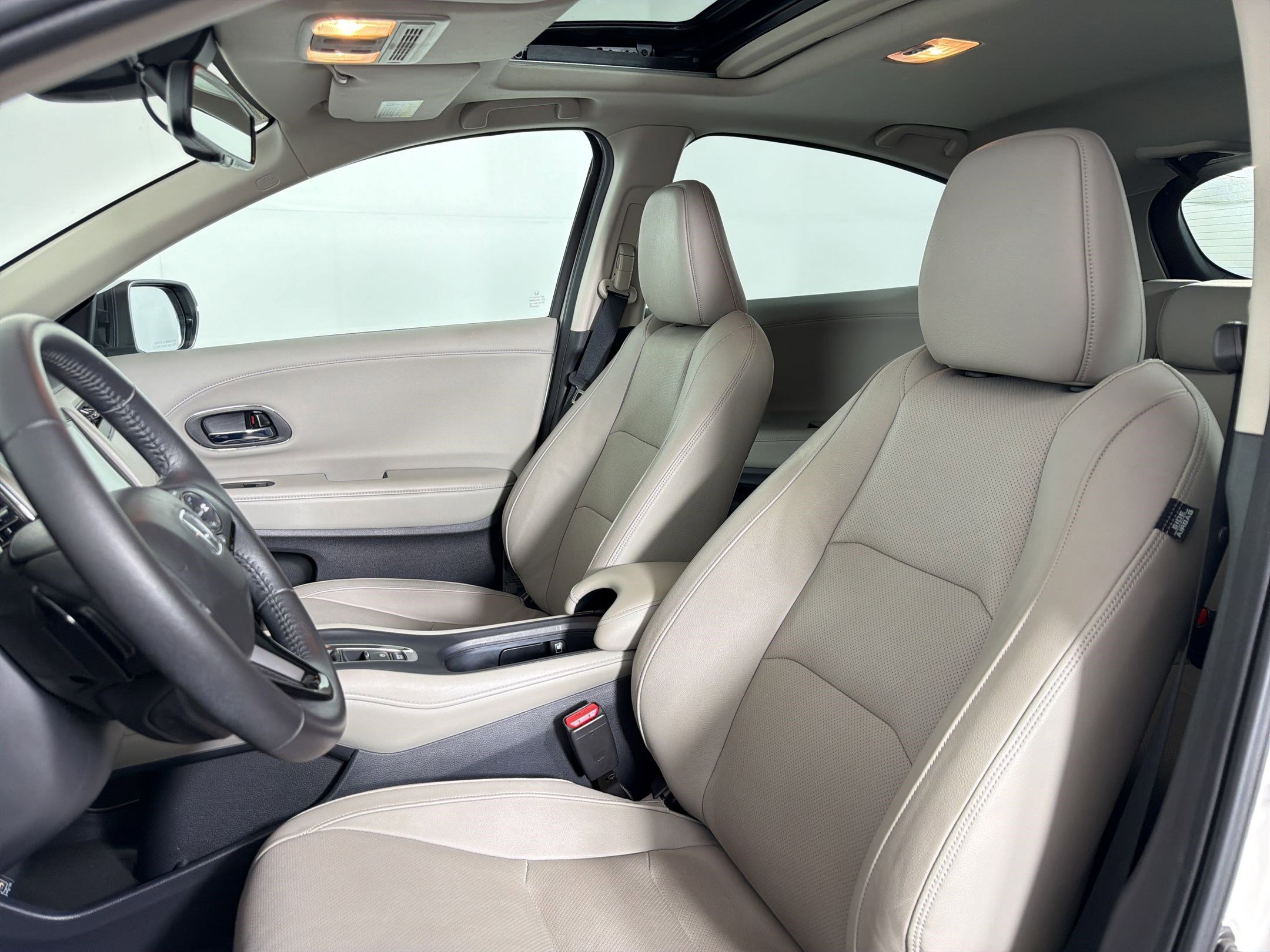 Used 2021 Honda HR-V EX-L image 22