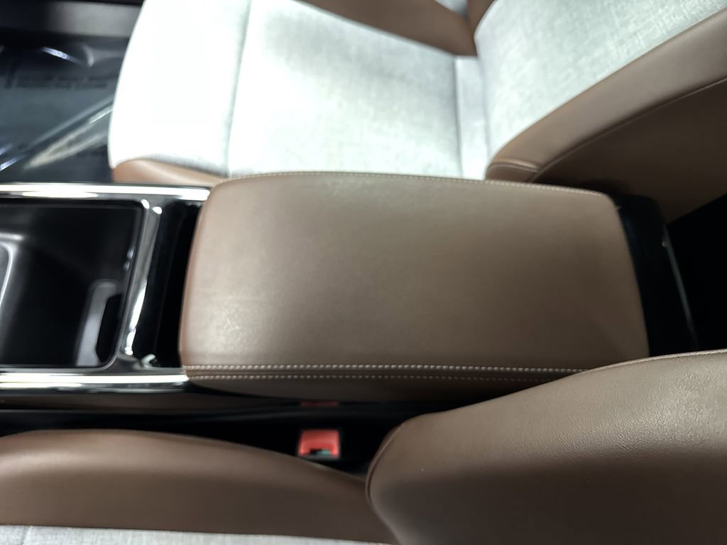 Used 2023 Volkswagen ID.4 Pro image 19