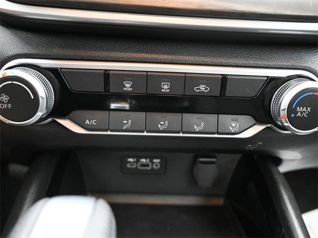 Used 2024 Nissan Altima 2.5 SV image 15