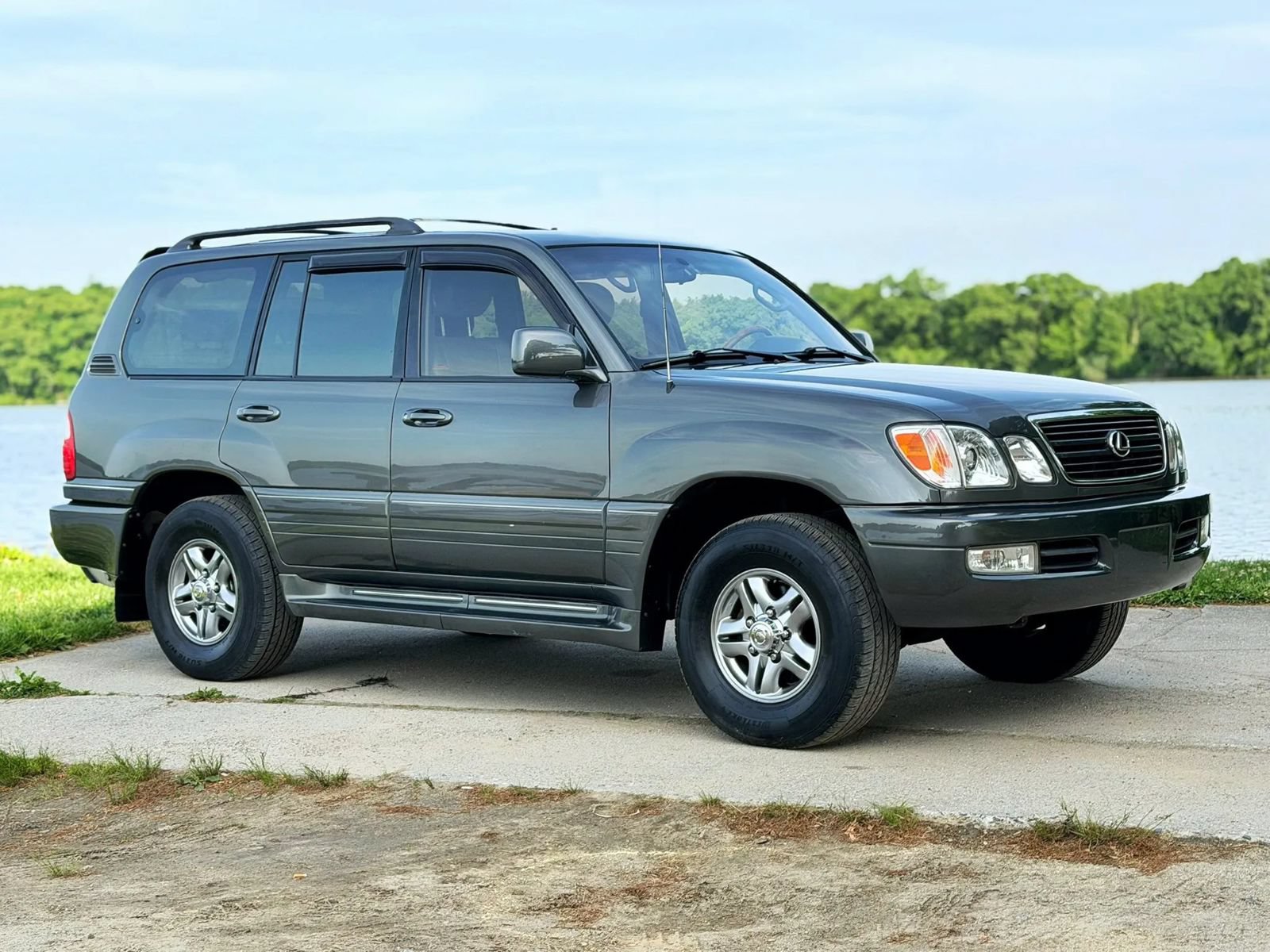 Used 2001 Lexus LX 470 4WD