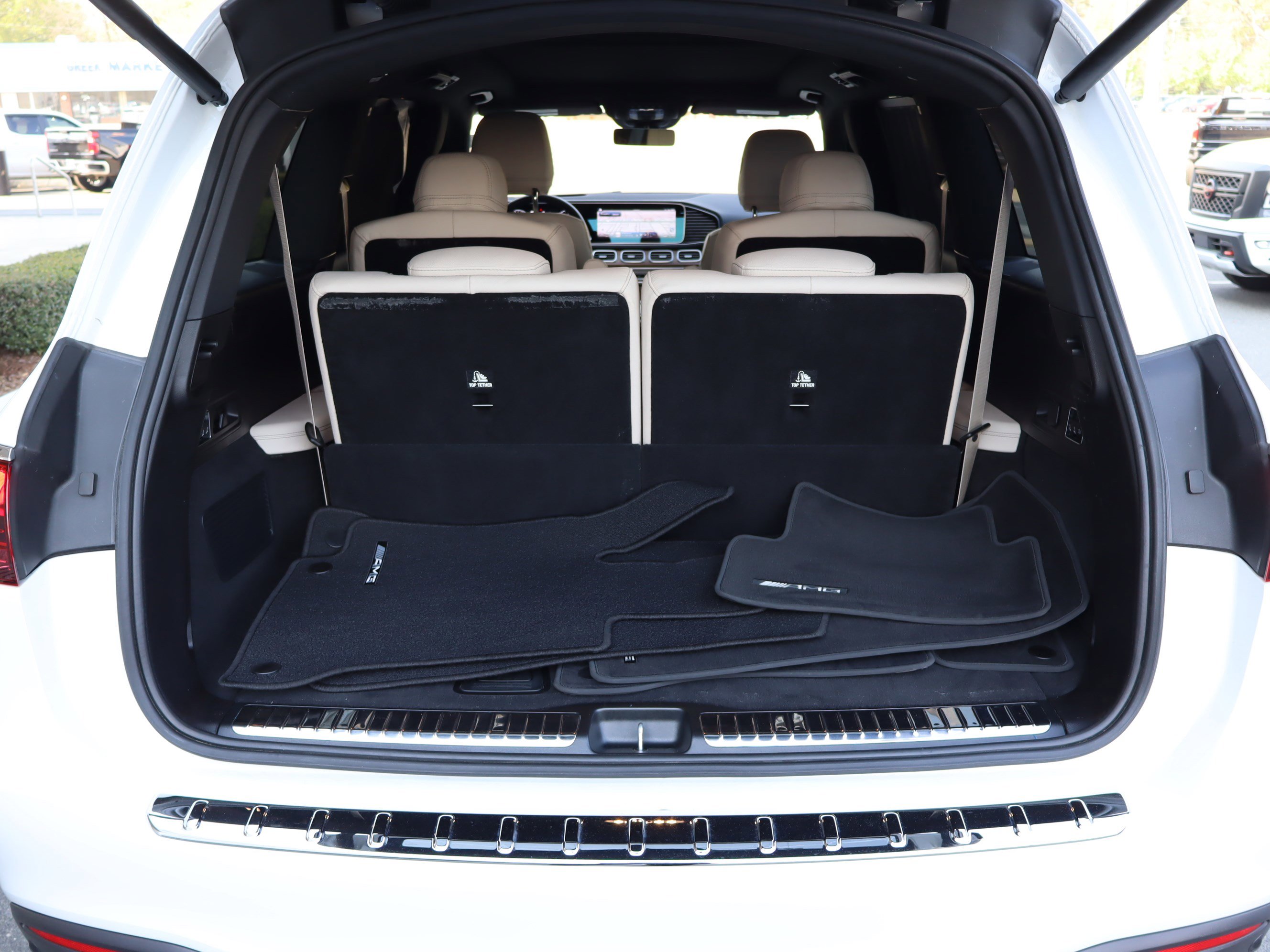 Used 2024 Mercedes-Benz GLS 580 4MATIC image 36