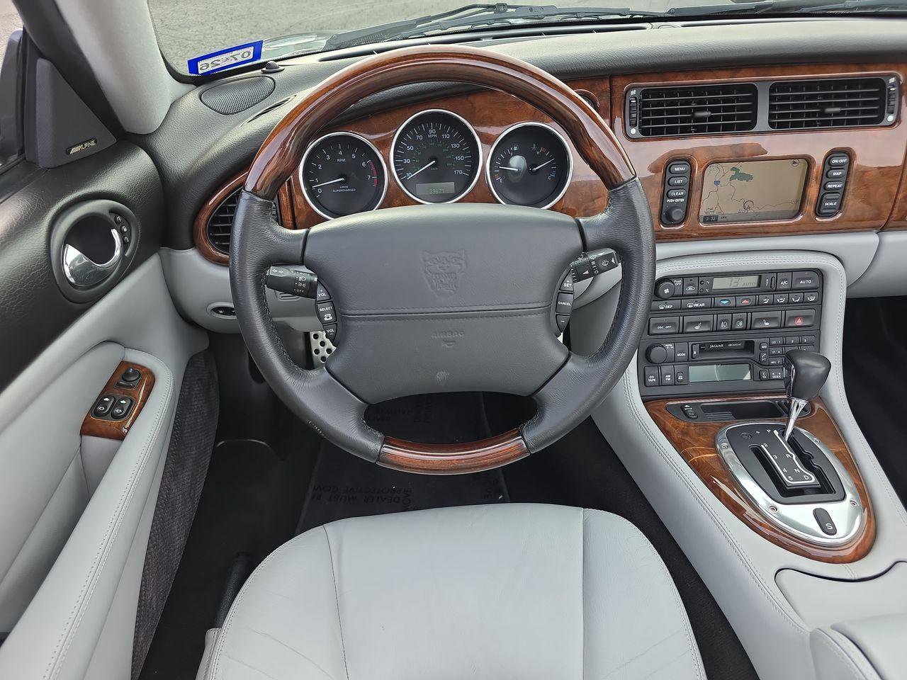 Used 2004 Jaguar XK8 Convertible image 6