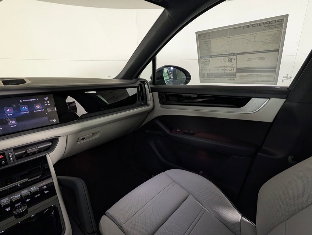 New 2026 Porsche Cayenne Coupe image 23